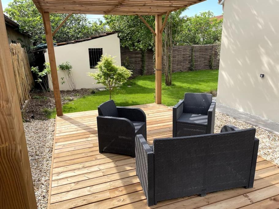 Petite Maison Avec Jardin Au Calme Floirac  Esterno foto